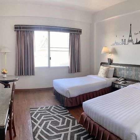 Thaihotel Nakorn Si Thammarat ナコーンシータンマラート エクステリア 写真