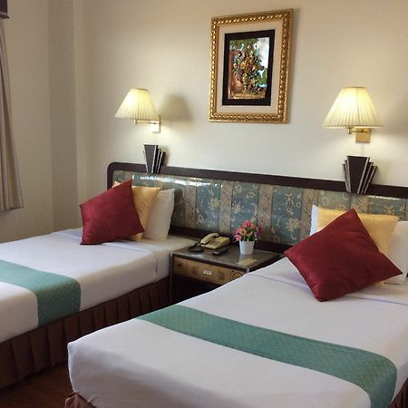 Thaihotel Nakorn Si Thammarat ナコーンシータンマラート エクステリア 写真